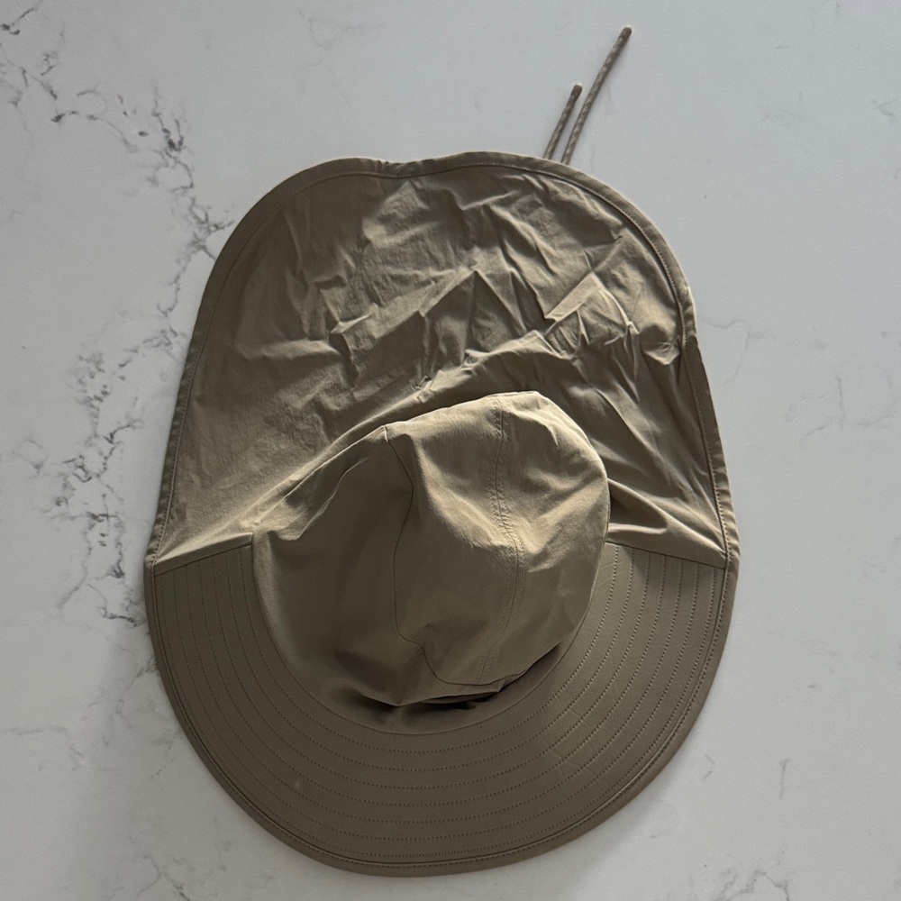 NWOT Lululemon athletica Tan Sun Hat with UPF 50 in sheer oak color - Picture 2 of 8